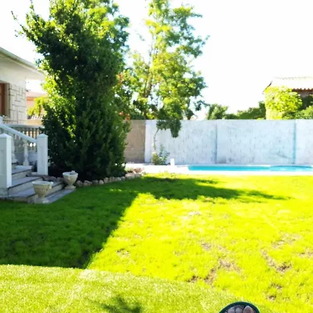 Сasa de vacaciones Con Piscina, 12 Personas