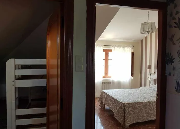 Con Piscina, 12 Personas Holiday home Valladolid