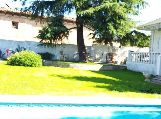 Con Piscina, 12 Personas