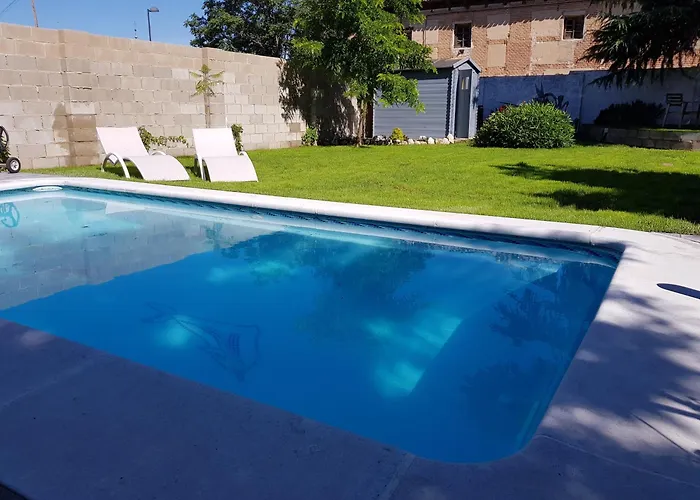 펜션 Con Piscina, 12 Personas 바야돌리드